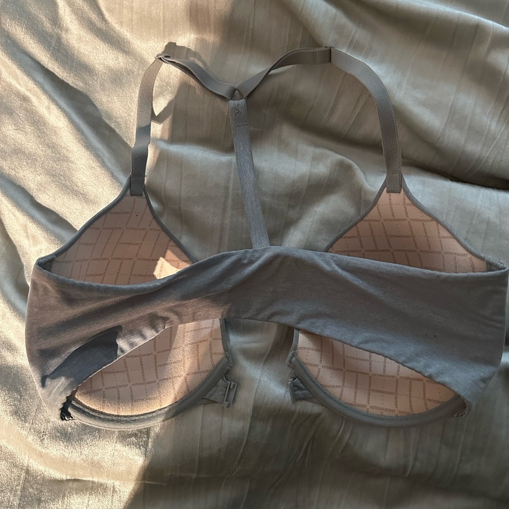 VS Racerback Front Closure Semi Demi Bra - Picture 2 of 3